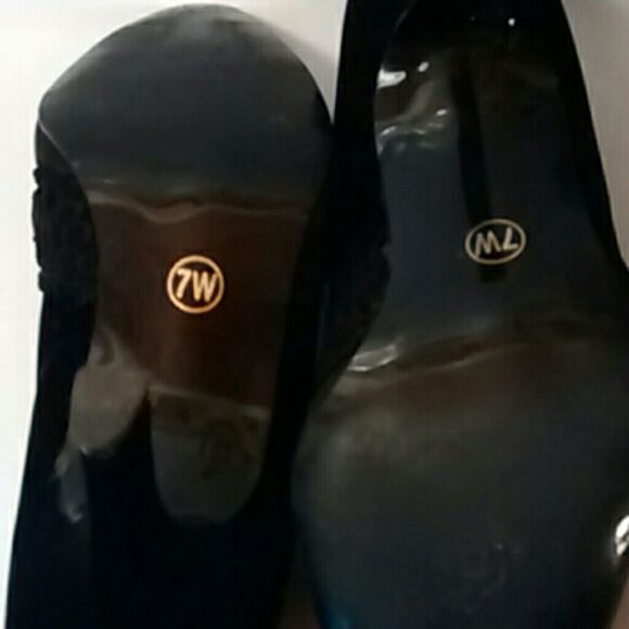 Heels by Steppin' Out - Picture 6 of 8